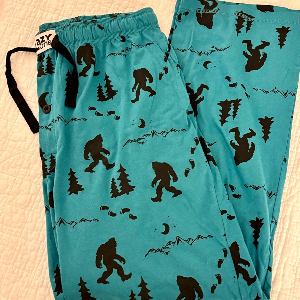 Lazy One Mountain Bigfoot Unisex Pajama Pants Stretchy Preshrunk Cotton Size L